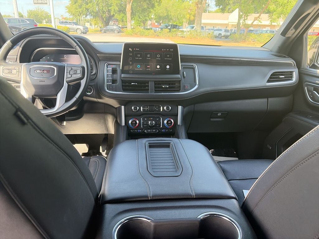2023 GMC Yukon SLT