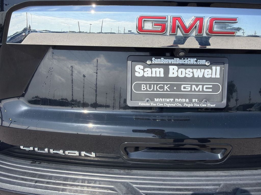 2023 GMC Yukon SLT