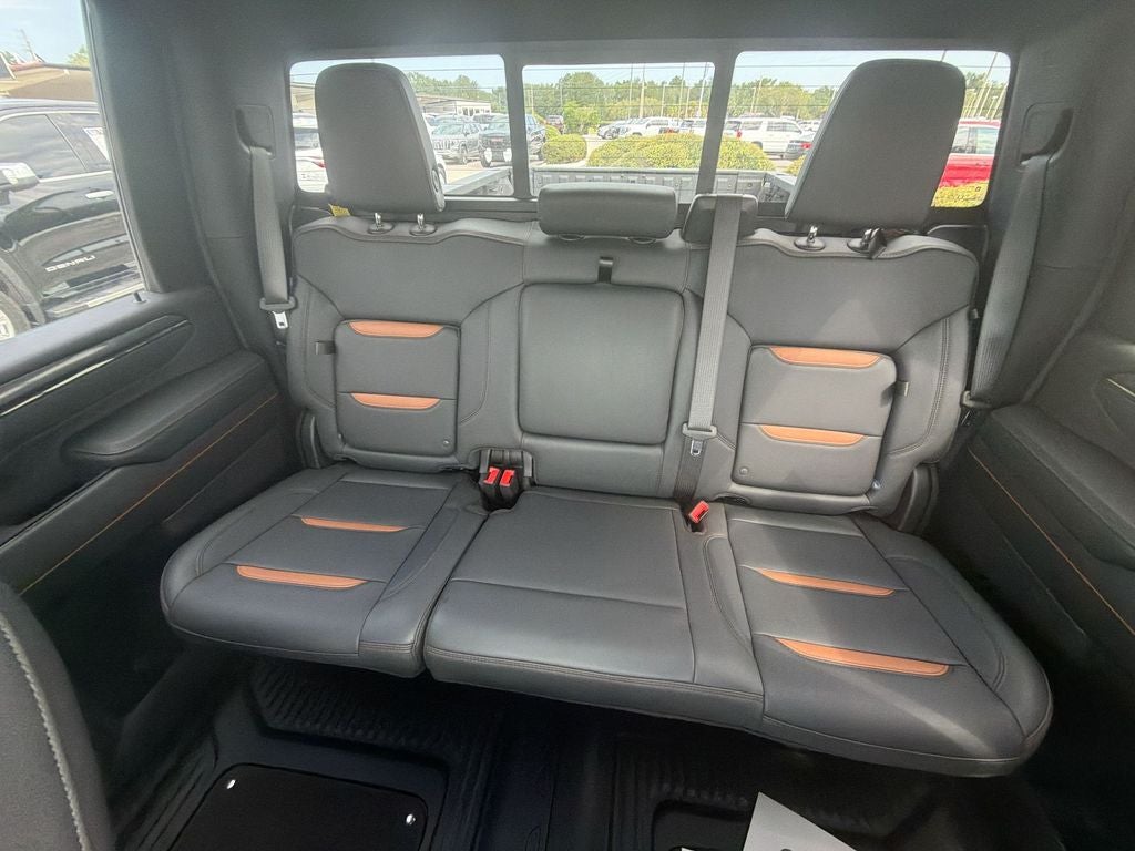 2025 GMC Sierra 2500HD AT4