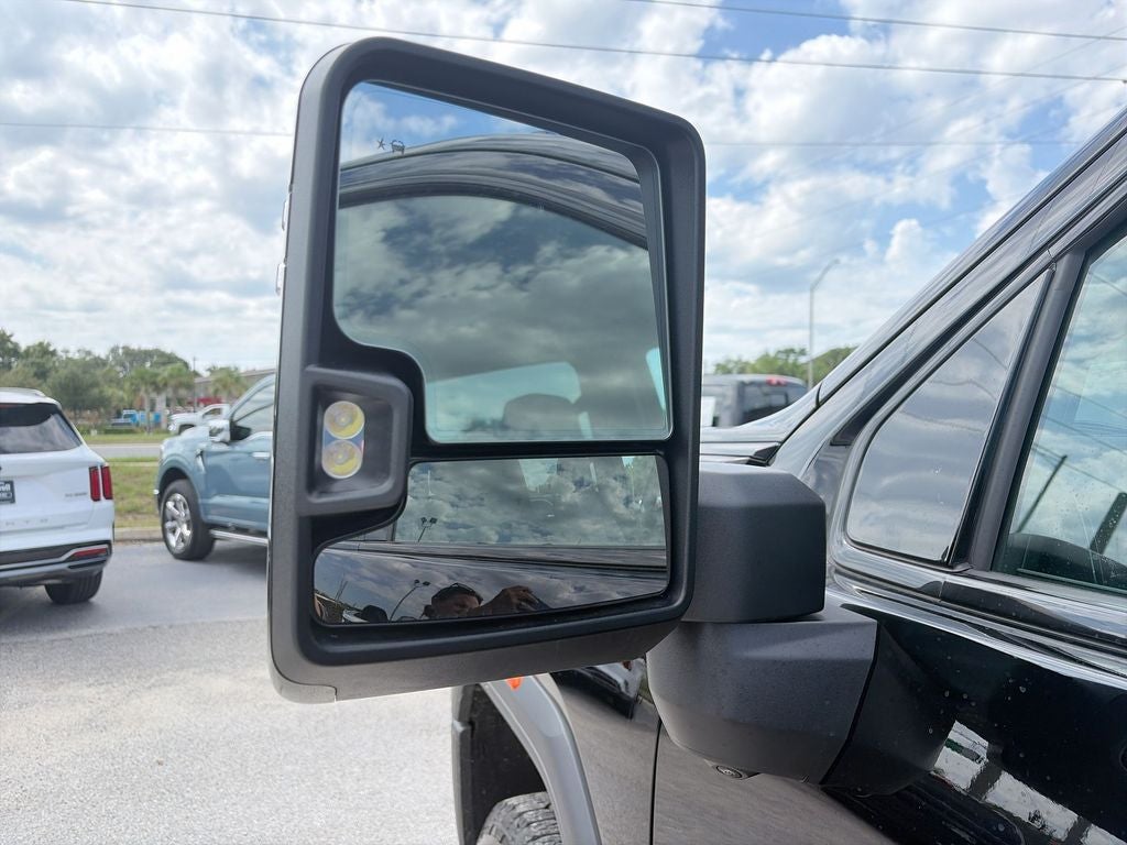 2025 GMC Sierra 2500HD AT4