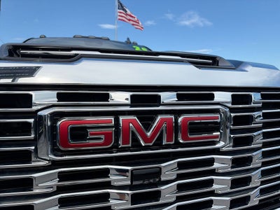 2025 GMC Sierra 2500HD Denali