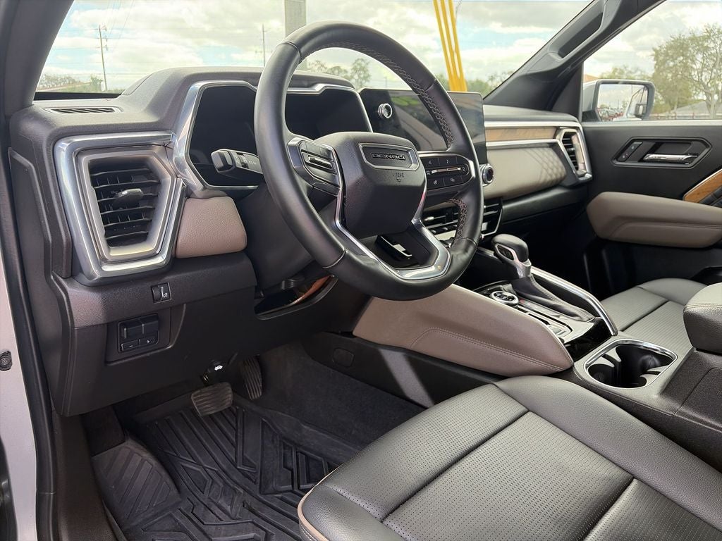 2024 GMC Canyon Denali