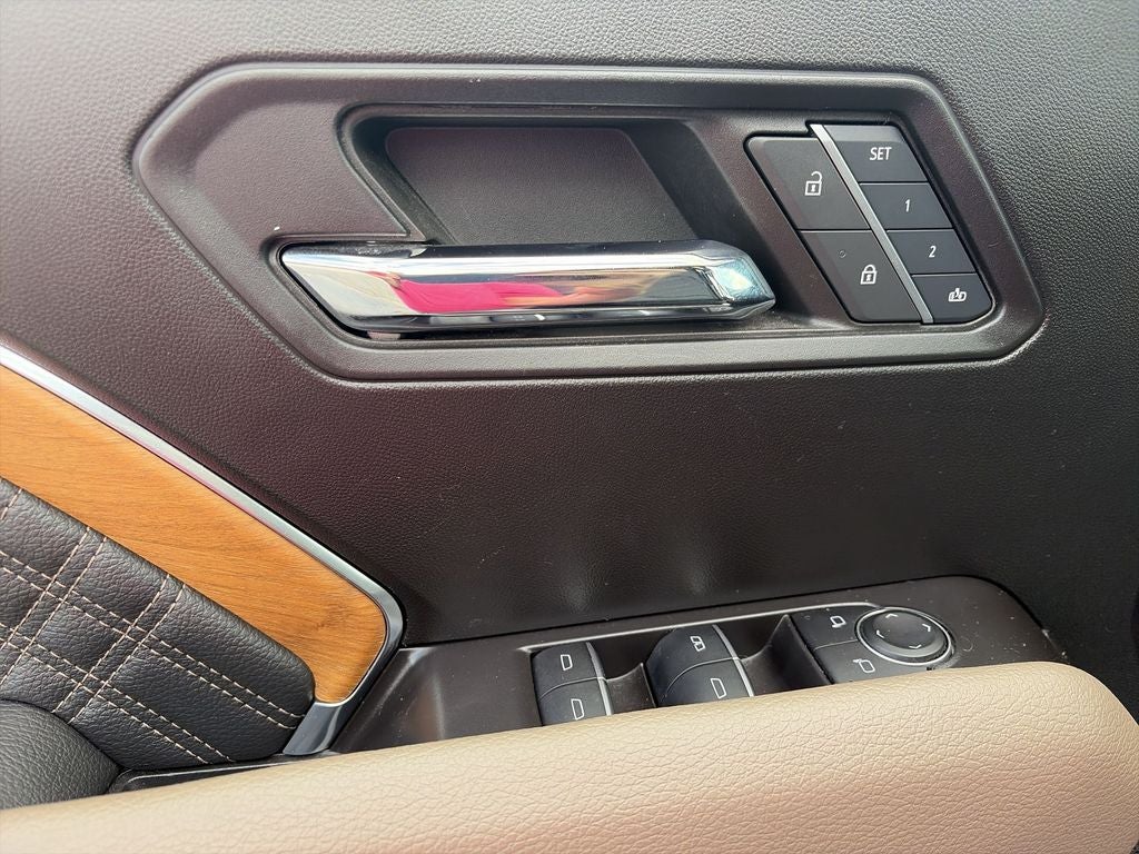 2024 GMC Canyon Denali