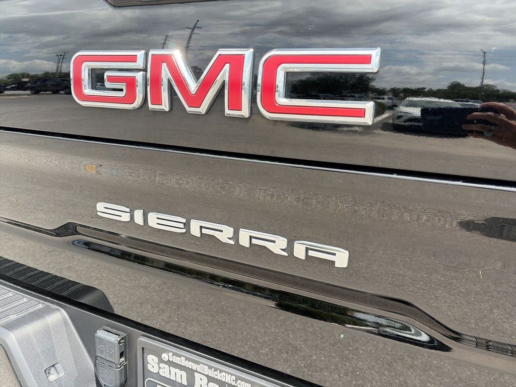 2024 GMC Sierra 1500 AT4