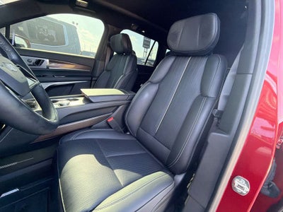 2026 Cadillac VISTIQ Luxury