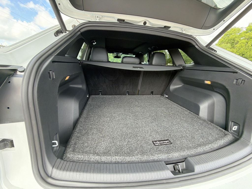 2021 Volkswagen Atlas Cross Sport 3.6L V6 SE w/Technology R-Line