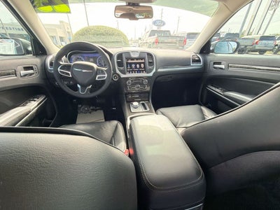 2023 Chrysler 300 Touring