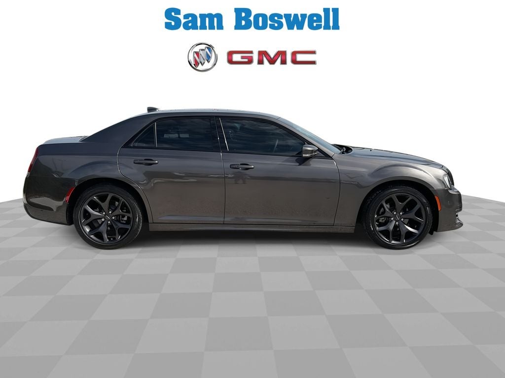 2023 Chrysler 300 Touring