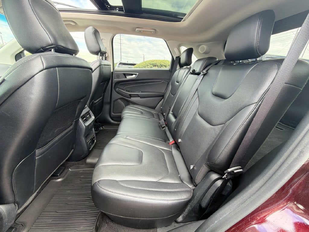 2020 Ford Edge Titanium