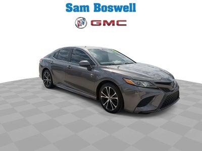 2020 Toyota Camry SE