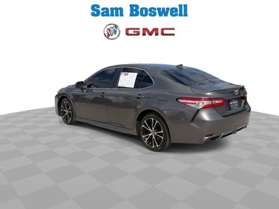 2020 Toyota Camry SE