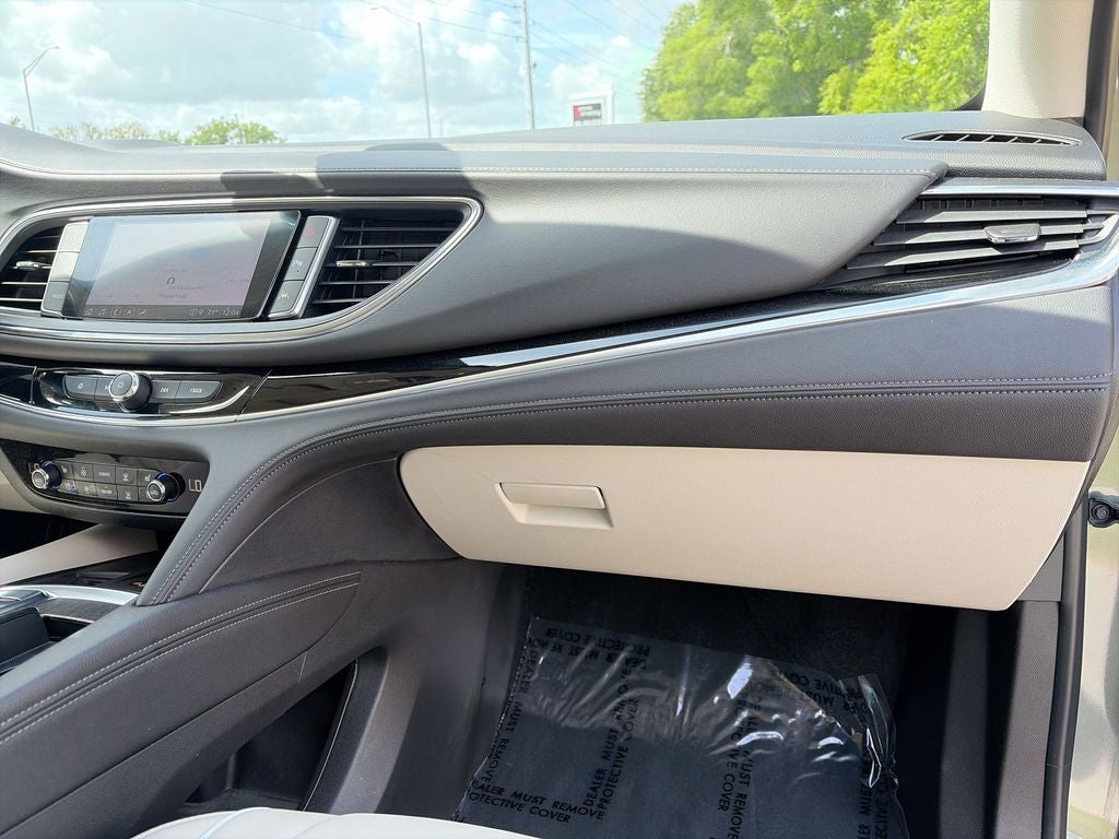 2022 Buick Enclave Avenir