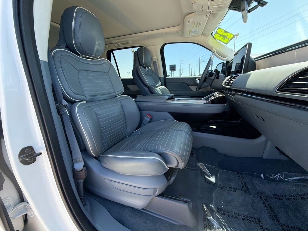 2023 Lincoln Navigator Black Label