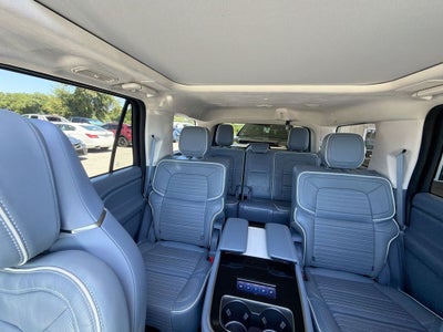 2023 Lincoln Navigator Black Label