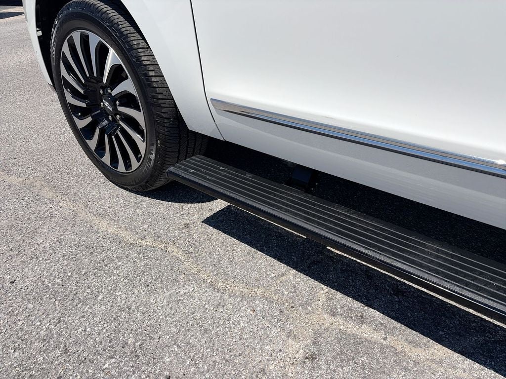 2023 Lincoln Navigator Black Label