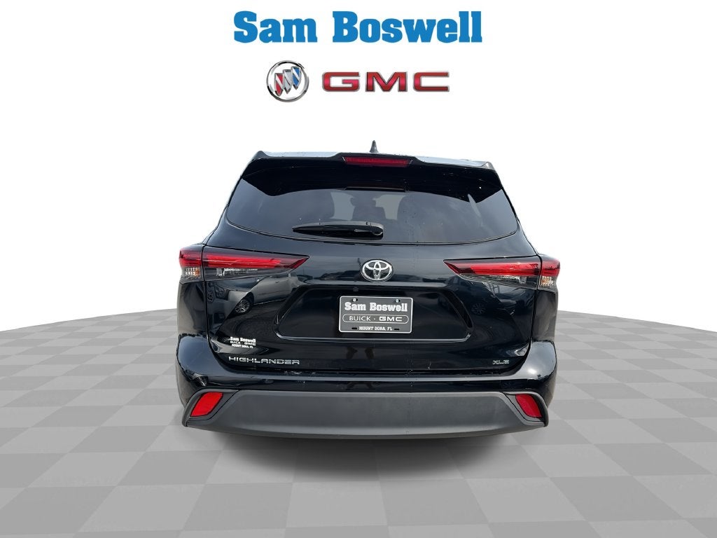 2024 Toyota Highlander XLE