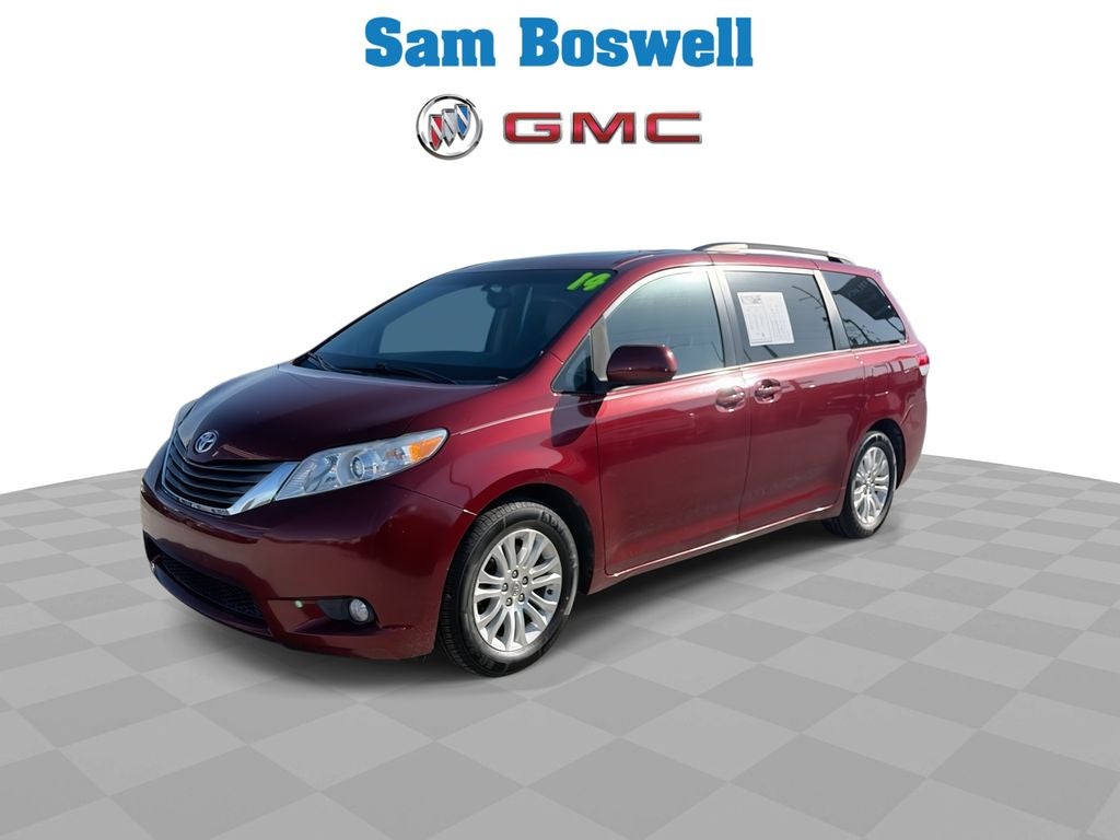 2014 Toyota Sienna XLE 8 Passenger