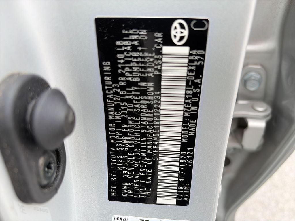 2024 Toyota Corolla LE