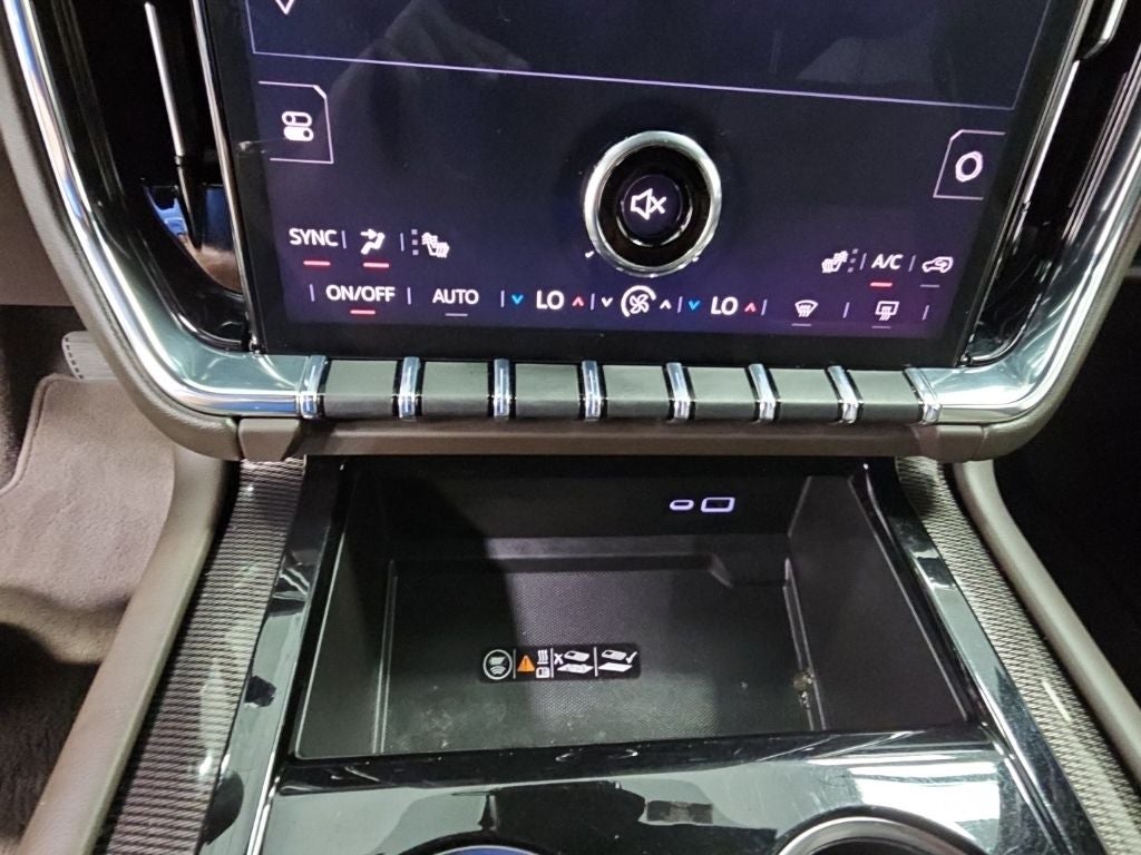 2025 GMC Yukon XL Elevation
