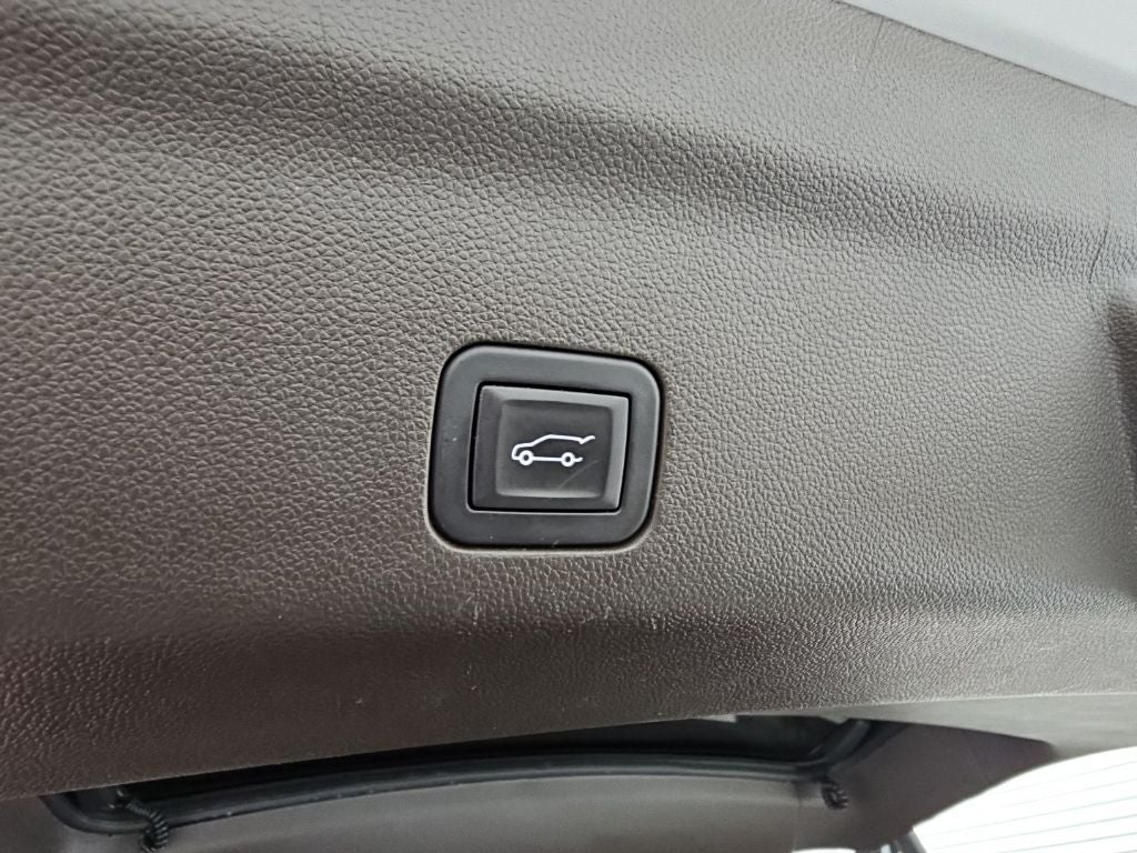 2025 GMC Yukon XL Elevation