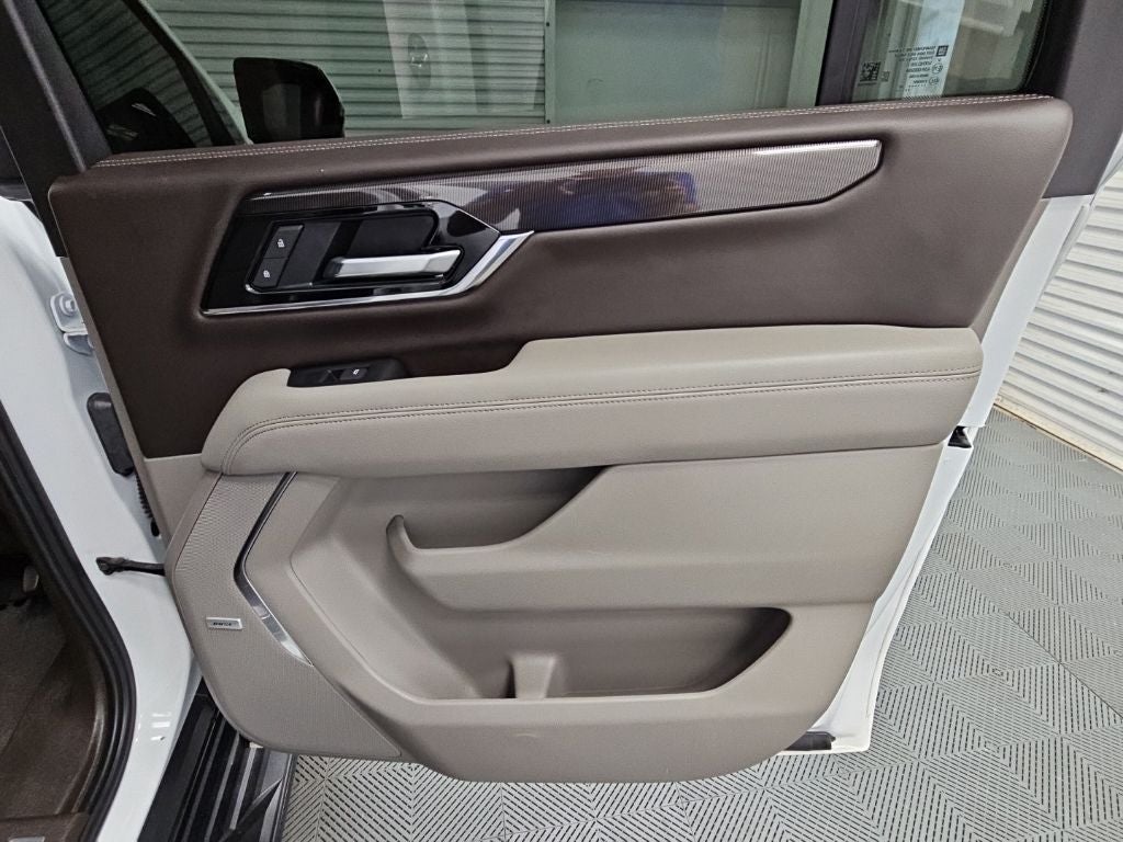 2025 GMC Yukon XL Elevation