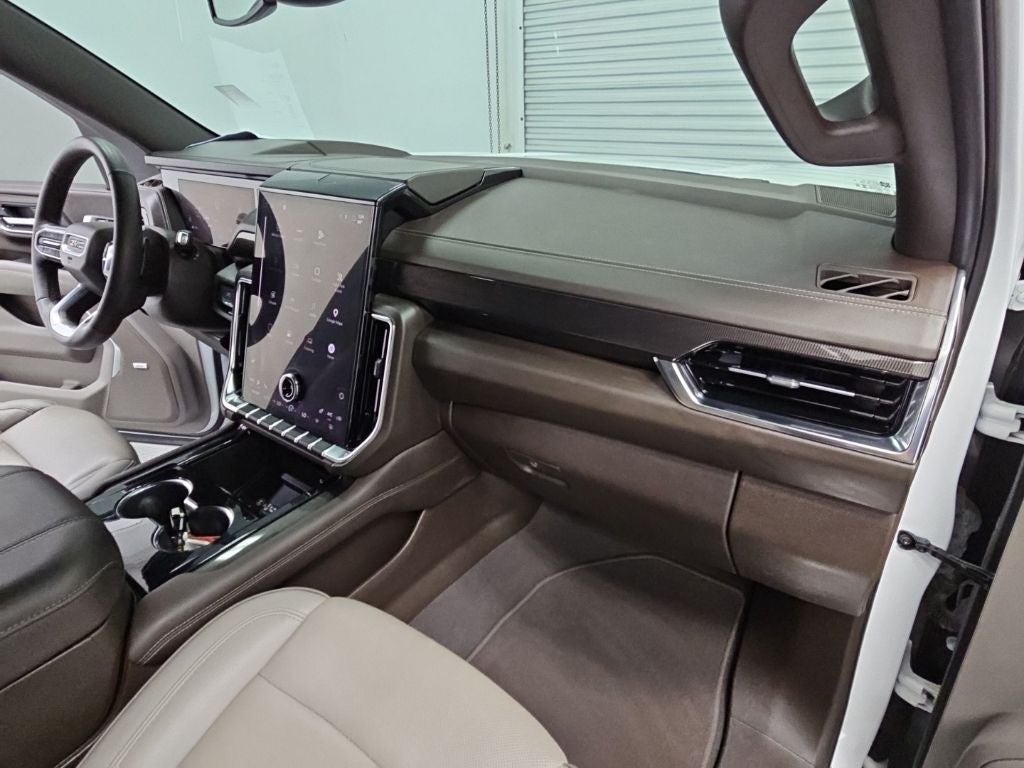 2025 GMC Yukon XL Elevation