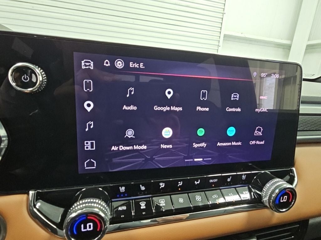 2025 GMC Canyon AT4