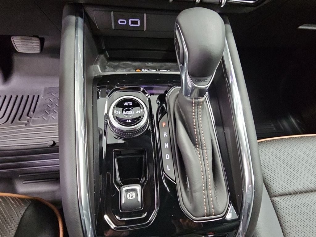 2025 GMC Canyon AT4