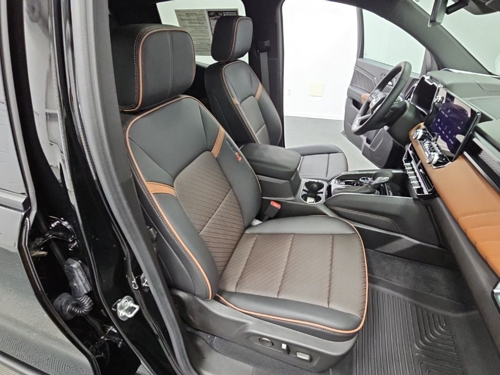 2025 GMC Canyon AT4