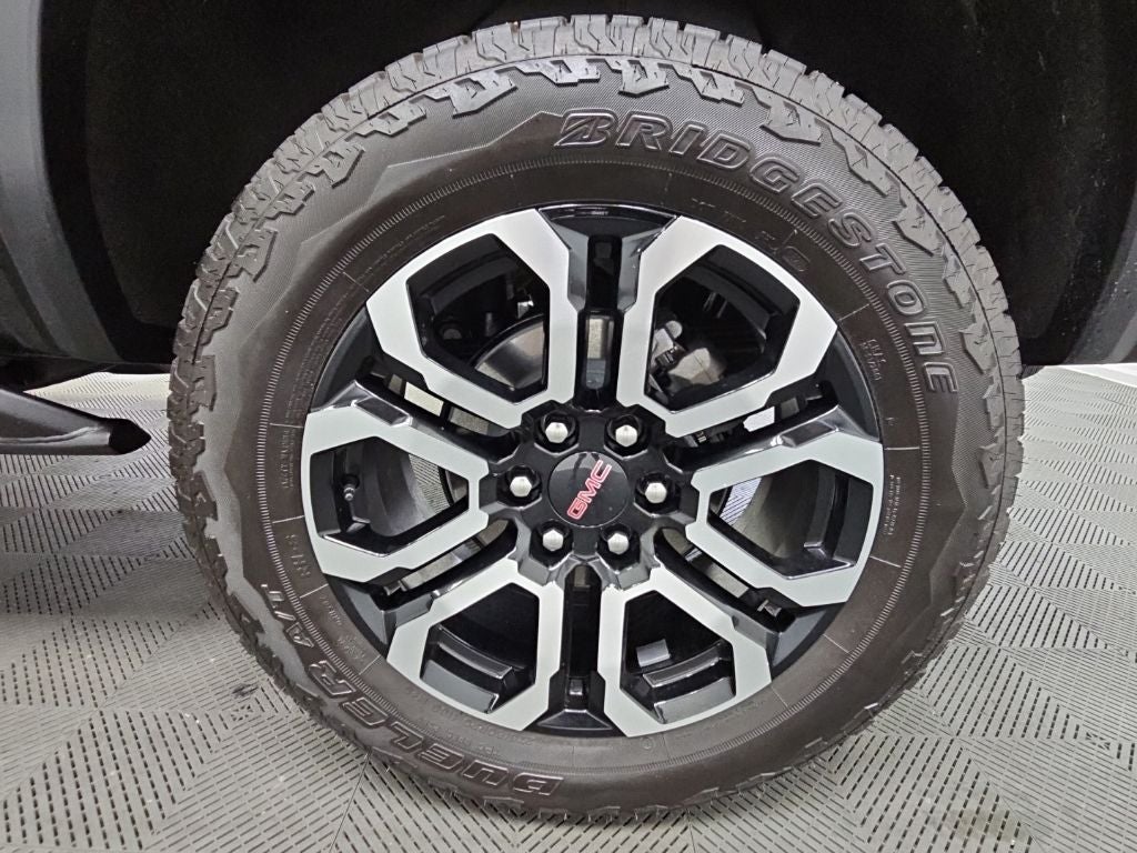 2025 GMC Canyon AT4