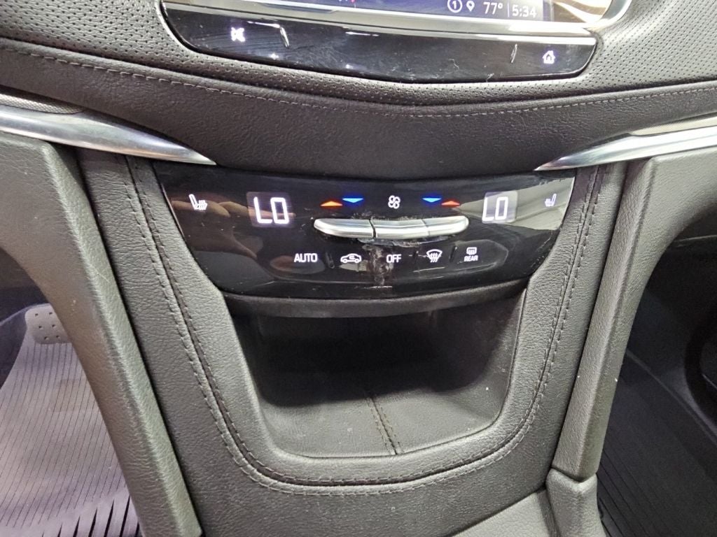 2024 Cadillac XT5 Luxury