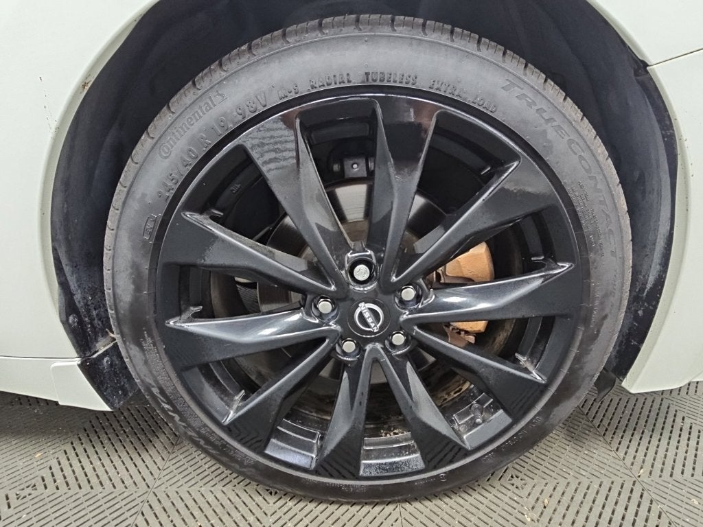 2023 Nissan Maxima SR