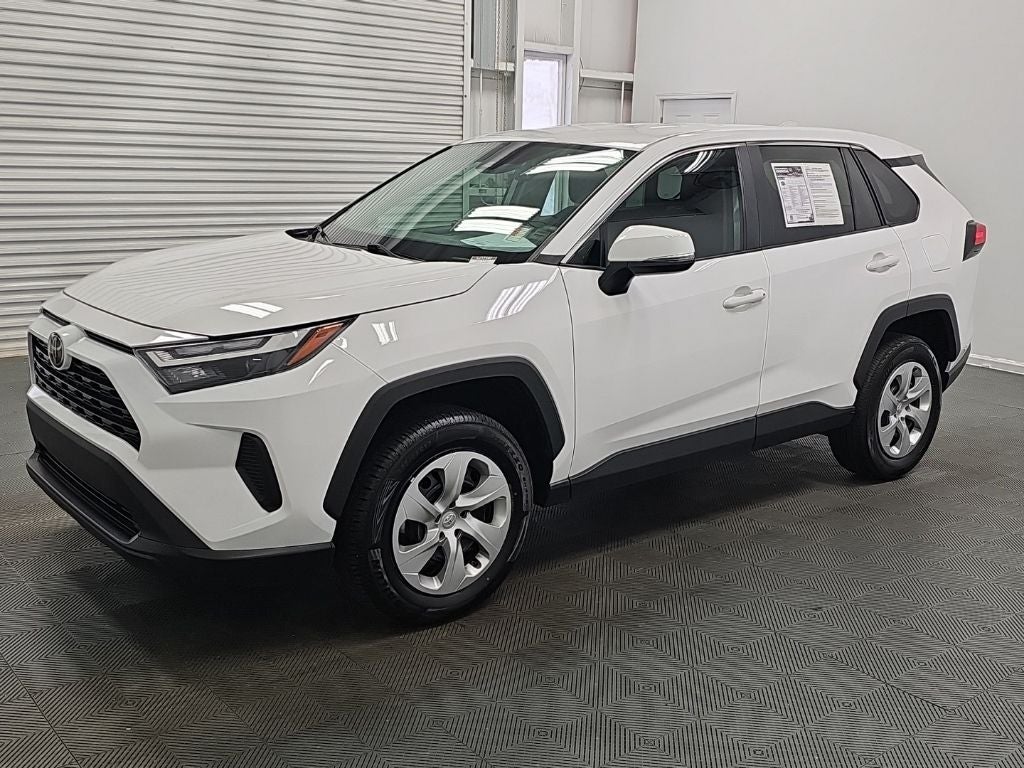 2023 Toyota RAV4 LE