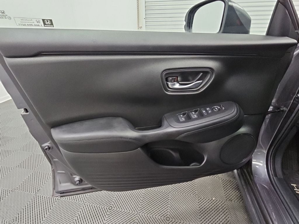 2025 Honda HR-V LX