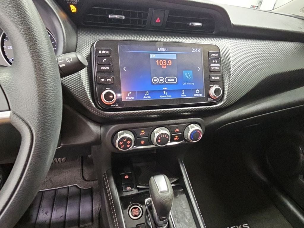 2023 Nissan Kicks SV