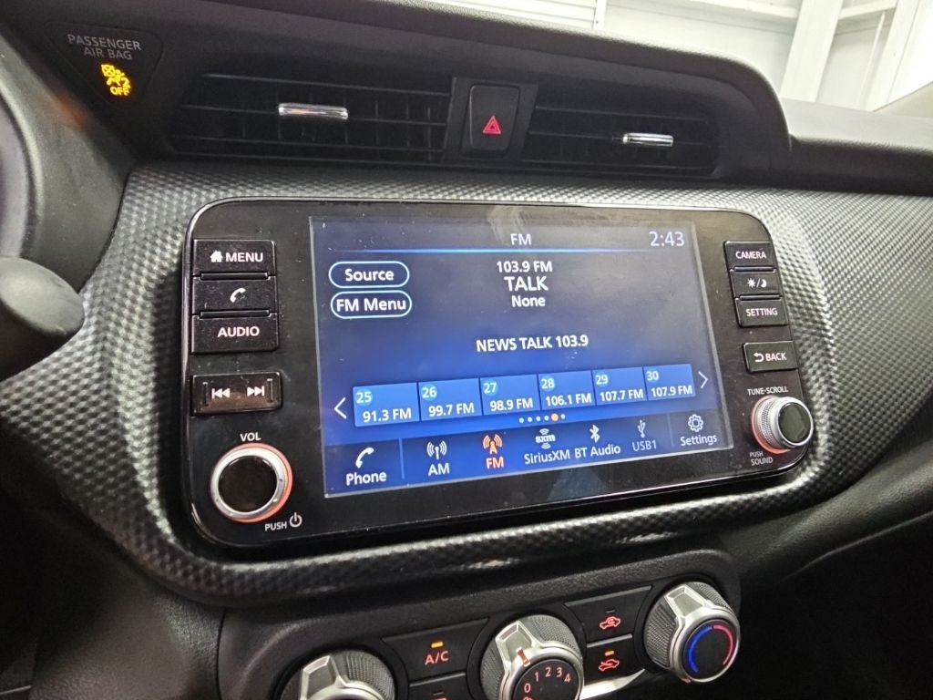 2023 Nissan Kicks SV