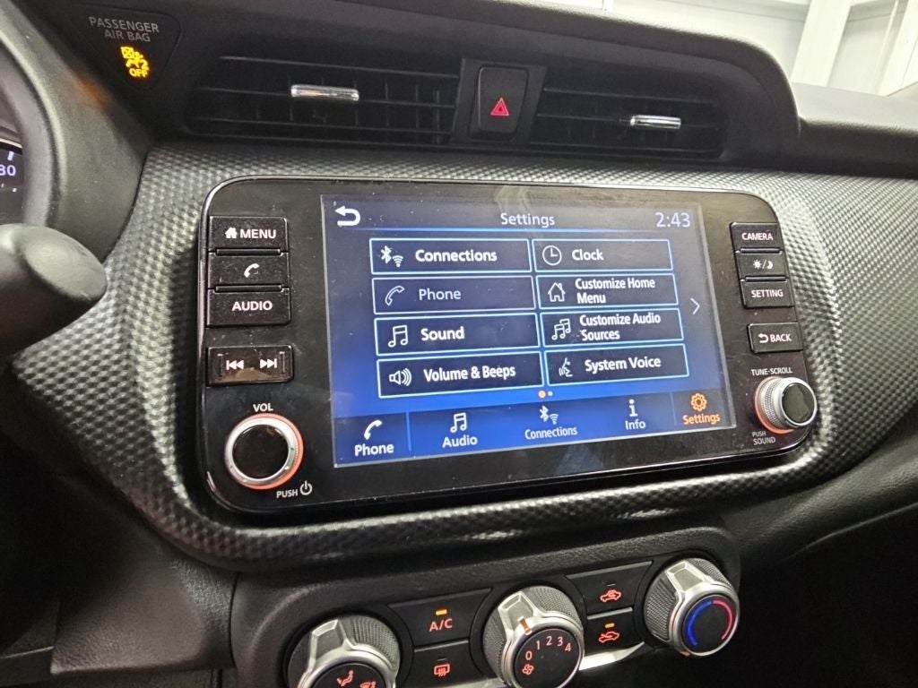 2023 Nissan Kicks SV