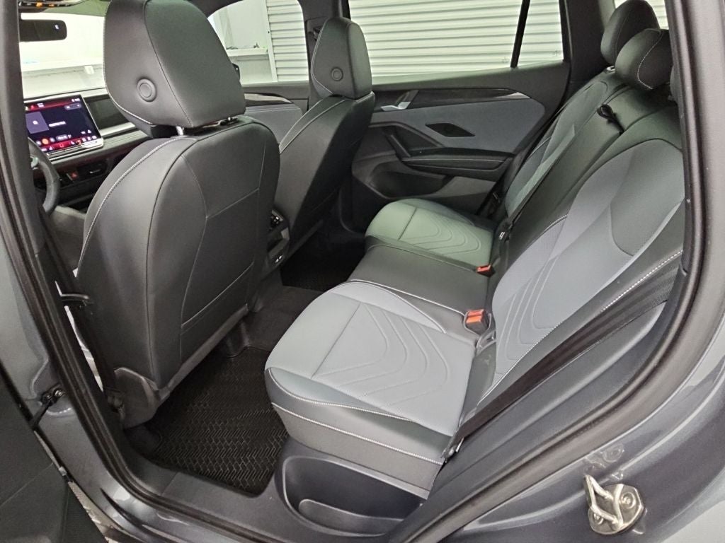 2025 Volkswagen Tiguan 2.0T SE R-Line Black