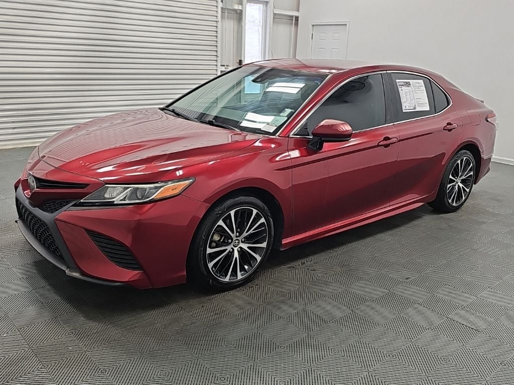 2018 Toyota Camry SE