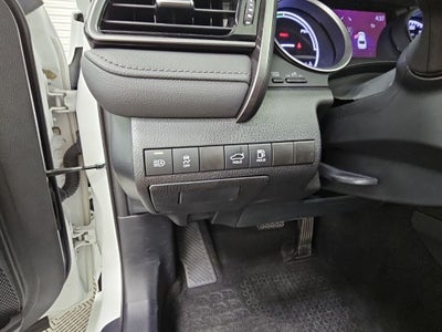 2022 Toyota Camry Hybrid XLE
