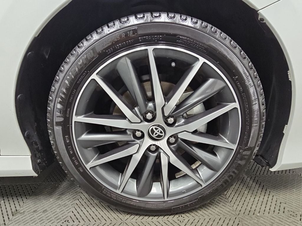 2022 Toyota Camry Hybrid XLE