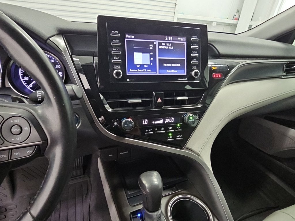 2021 Toyota Camry Hybrid SE