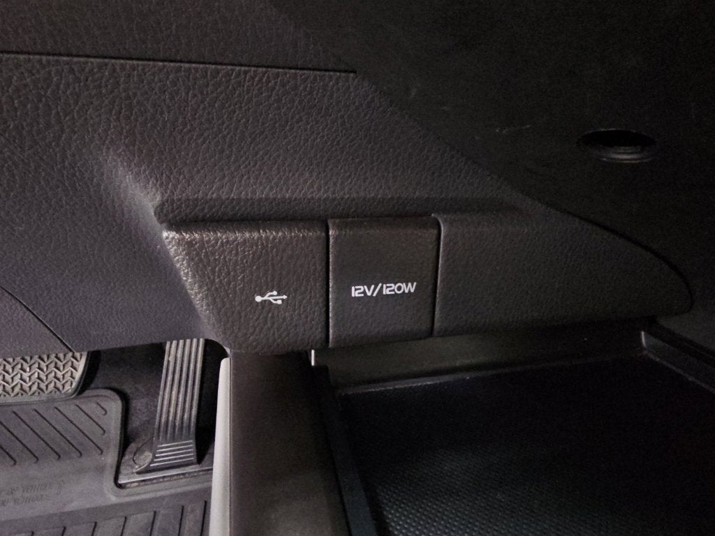 2021 Toyota Camry Hybrid SE