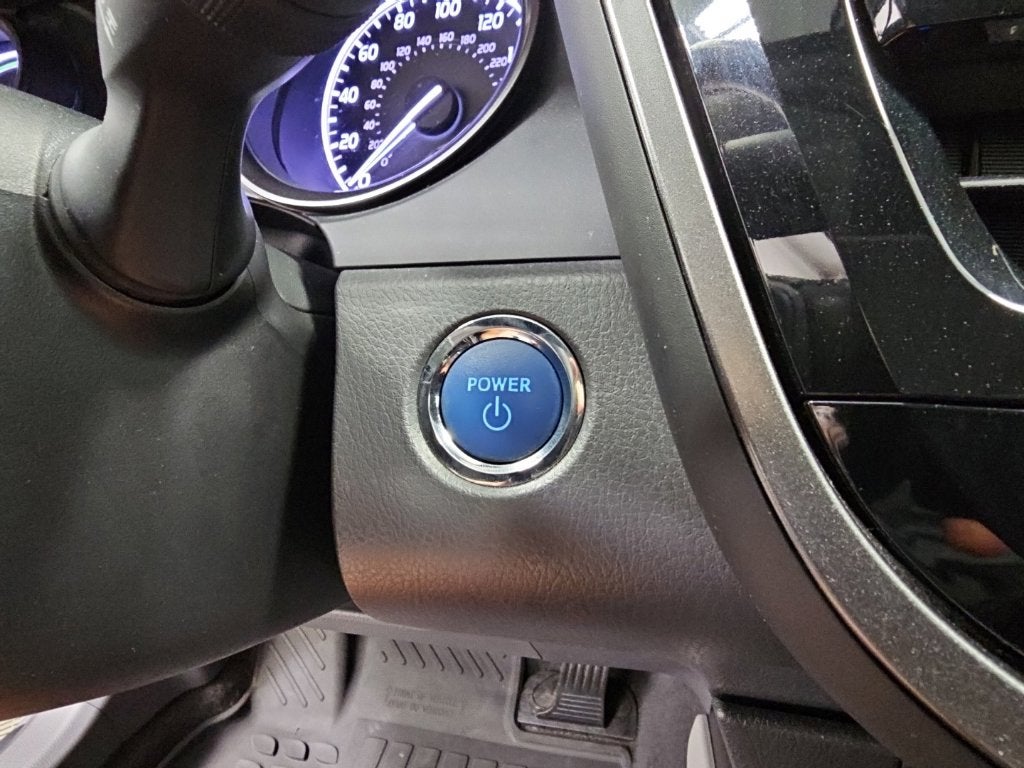 2021 Toyota Camry Hybrid SE