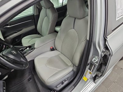 2021 Toyota Camry Hybrid SE