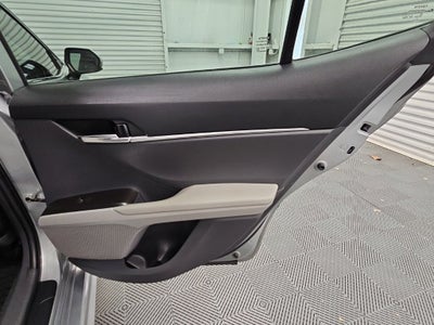 2021 Toyota Camry Hybrid SE