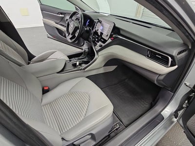 2021 Toyota Camry Hybrid SE