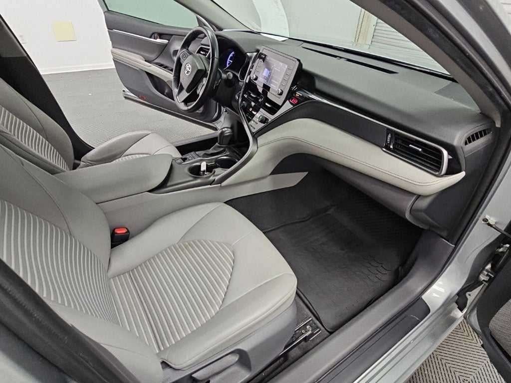 2021 Toyota Camry Hybrid SE