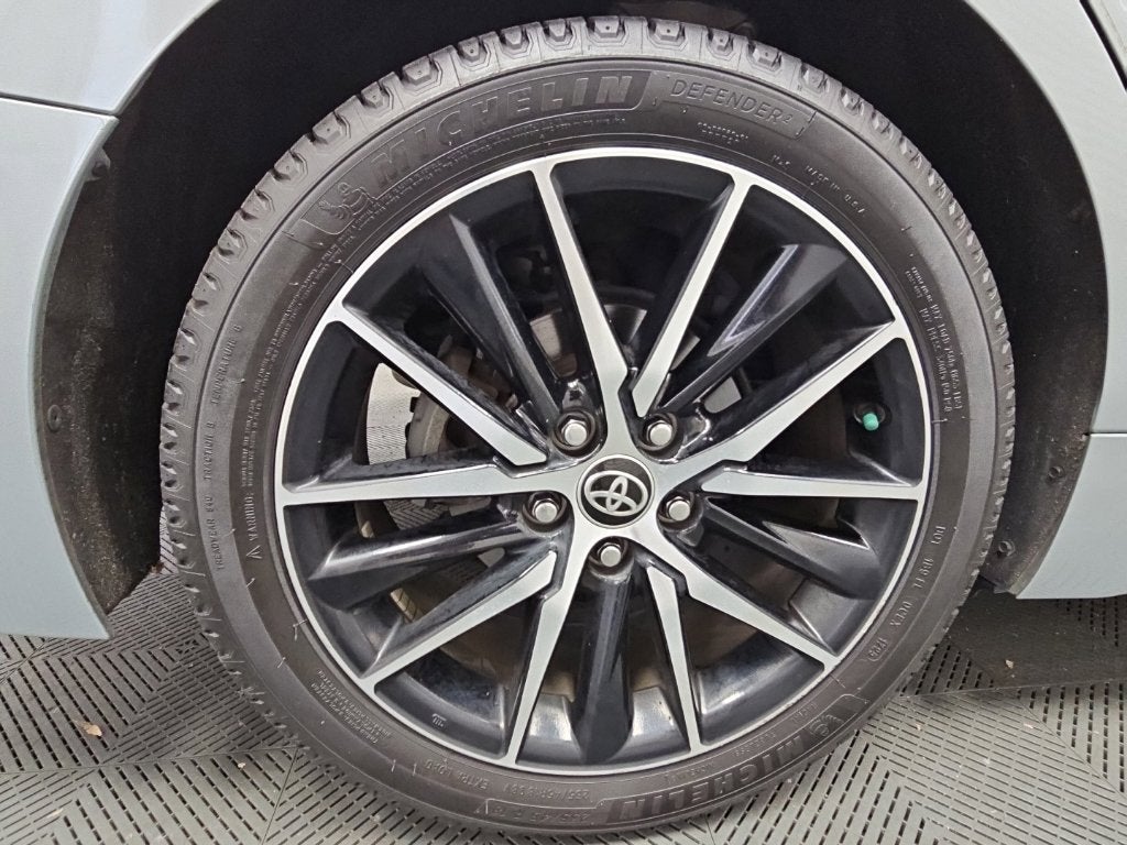 2021 Toyota Camry Hybrid SE