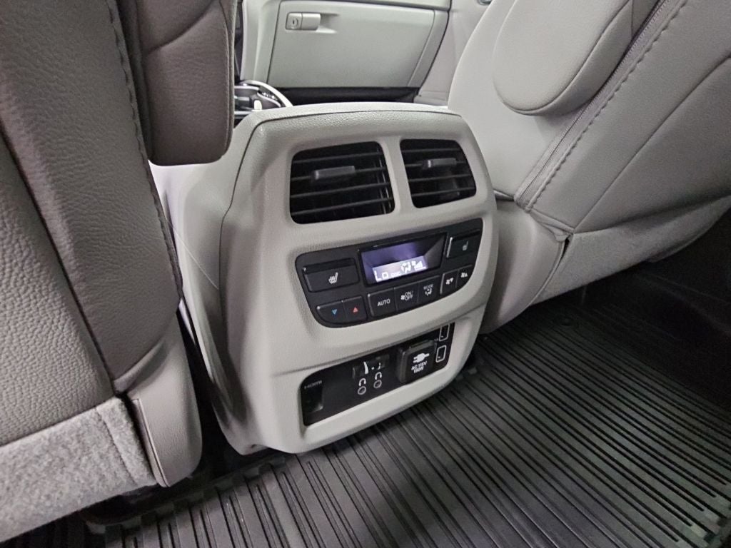 2021 Honda Pilot Touring 7 Passenger